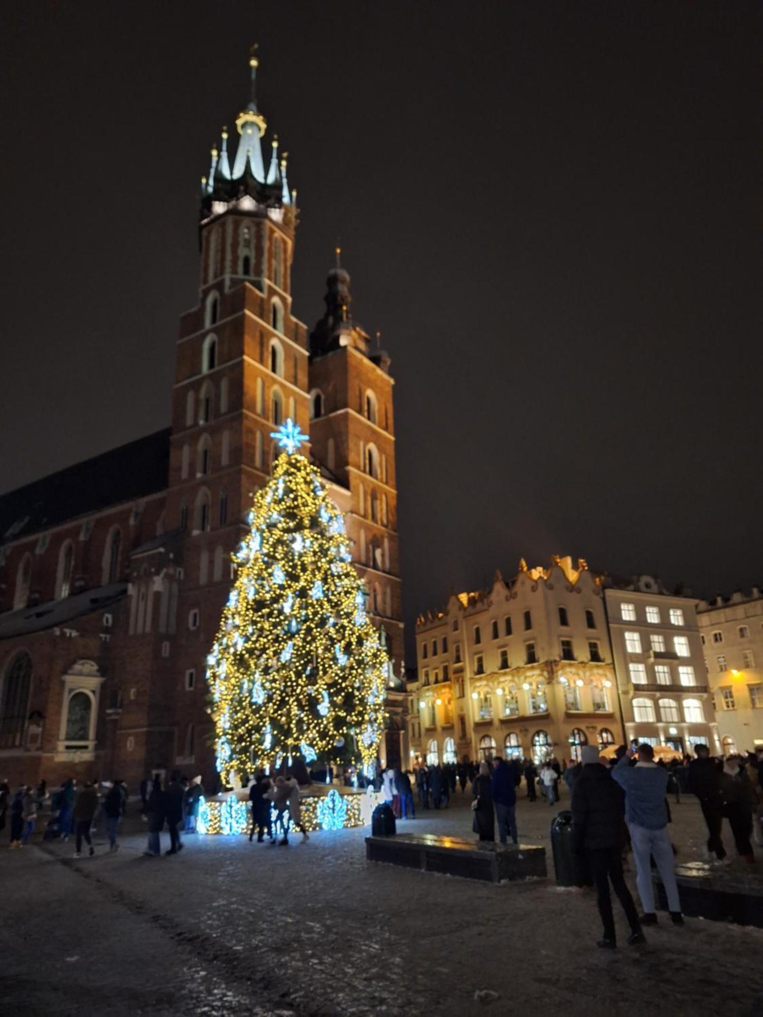 Апартаменти With Entresol Old Town